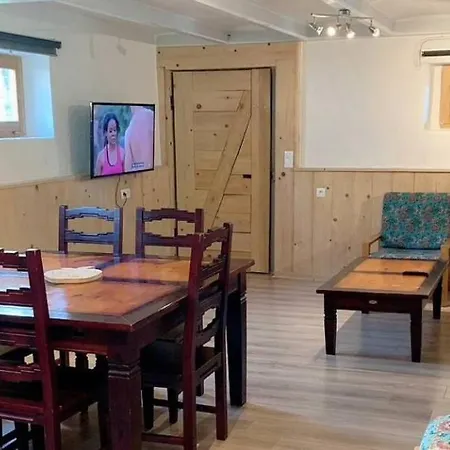 De Juliana 4 Personnes Apartmán *